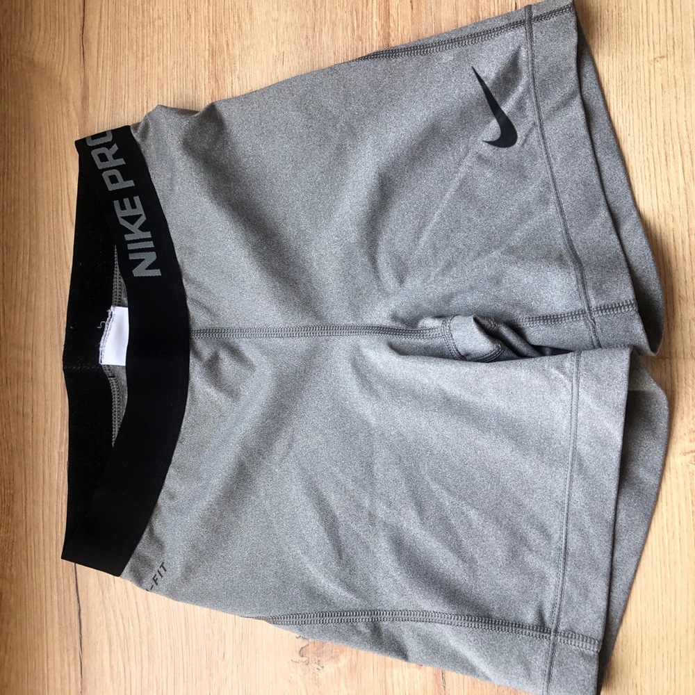 NIKE PRO DRI FIT SPANDEX/COMPRESSION SHORTS